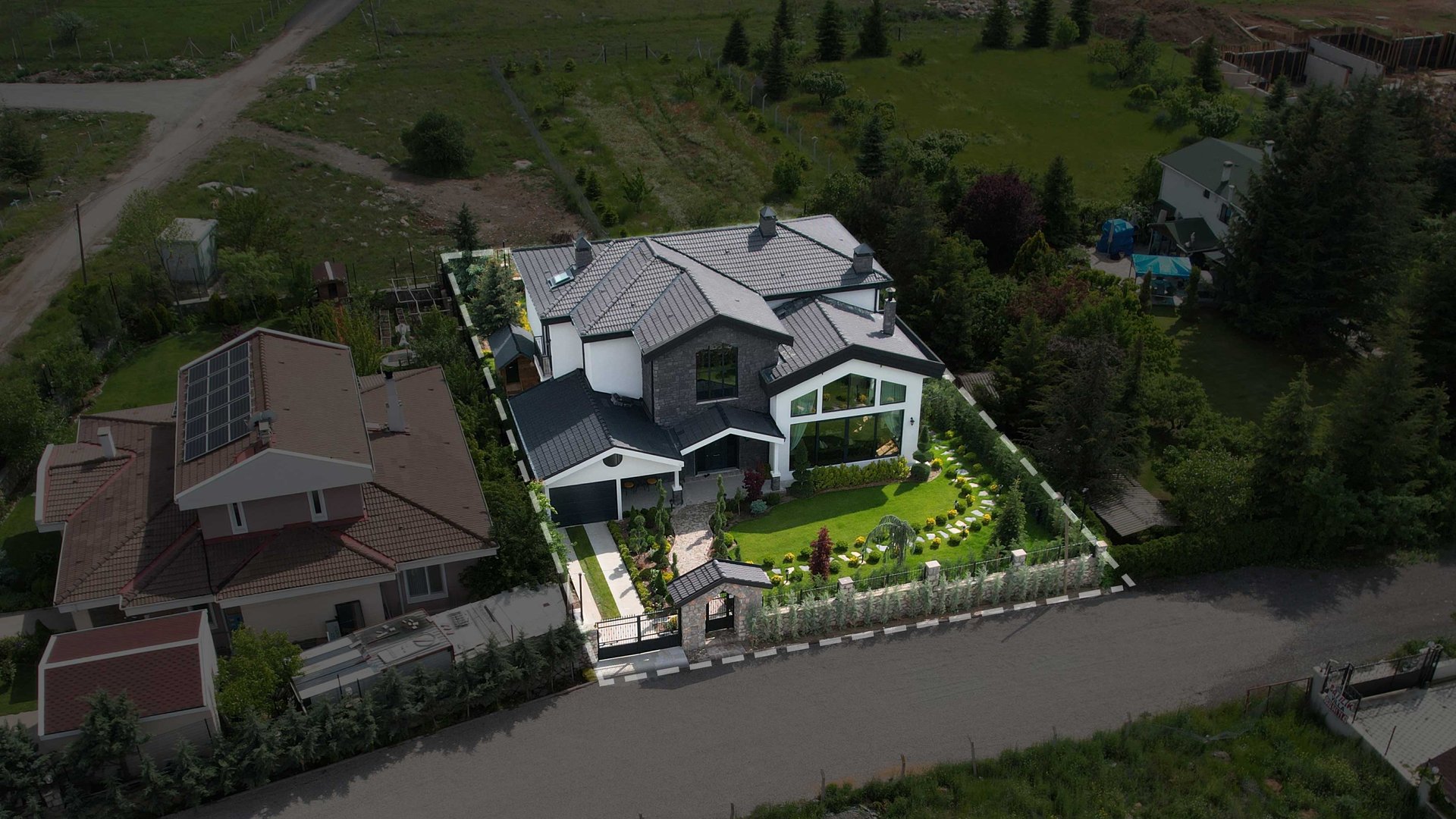 E•K Villa